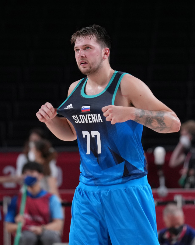 博主：大连英博管理层赴法国考察，或将与欧塞尔外援达成合作（博主曝大连英博高层赴法考察，或与欧塞尔外援合作在望）