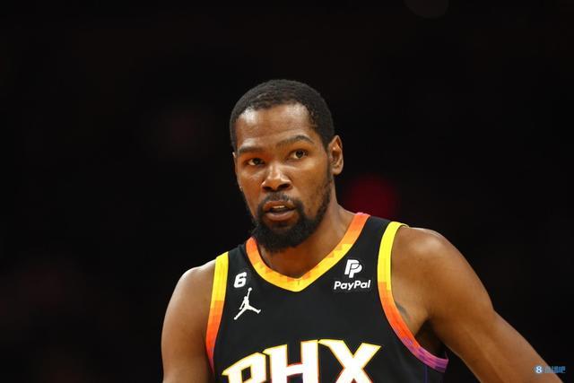 独行侠官方：后卫丹特·埃克萨姆成功接受右膝手术（独行侠官宣：后卫丹特·埃克萨姆右膝手术顺利完成）