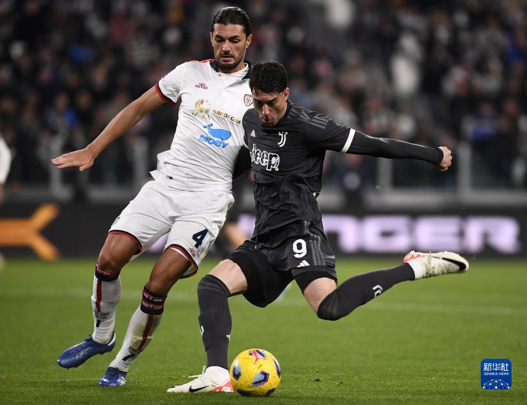 穆斯卡特带队两年两夺中超冠军，仅次于里皮、斯科拉里、图拔（穆斯卡特执教两载连夺两座中超桂冠，成就仅逊里皮、斯科拉里与图拔）