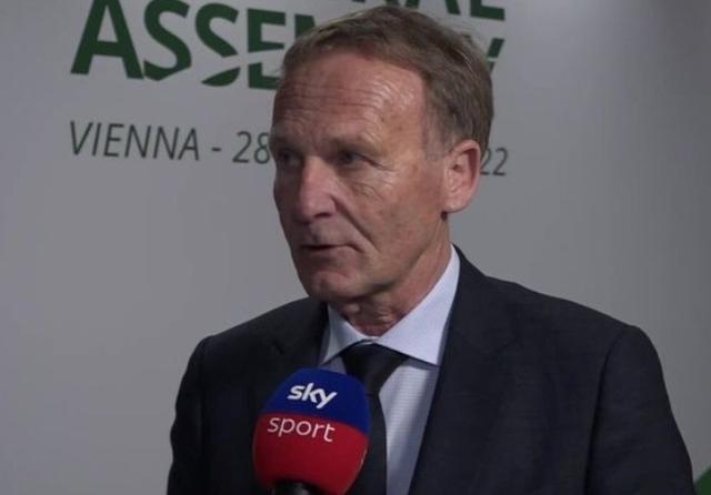 官方：孔蒂当选2025意足球盛典最佳教练，那不勒斯最佳俱乐部（官方公布：孔蒂获评2025意大利足球盛典年度最佳教练，那不勒斯当选年度最佳俱乐部）