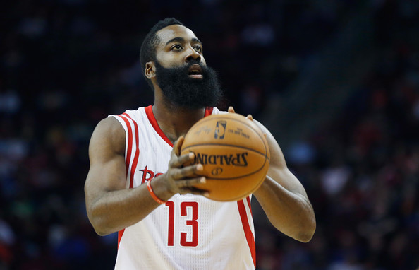 世界波，西乙阿尔瓦塞特球员莫尔西略打进一个超远距离进球（西乙阿尔瓦塞特球员莫尔西略轰入超远距离世界波）