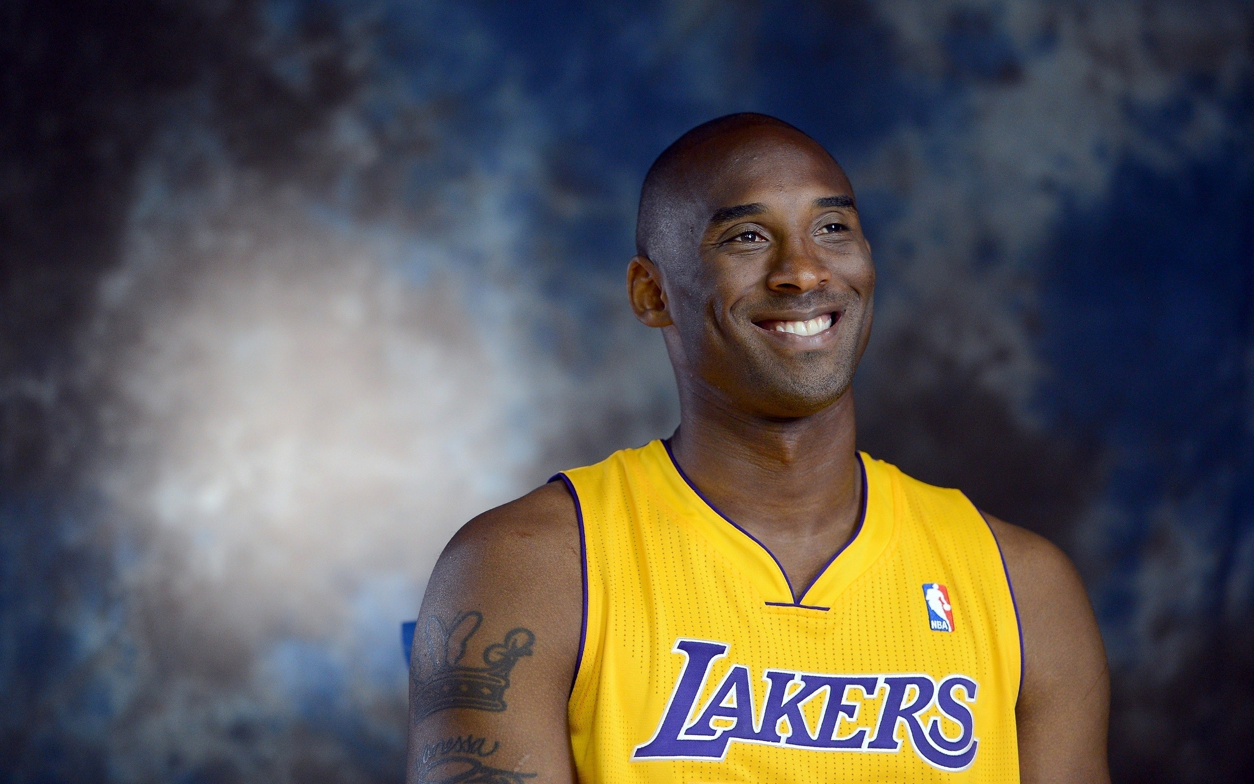 阿媒：埃切韦里想冬窗租回河床，但曼城希望再次租给欧洲球队（阿媒称埃切韦里想冬窗租返河床，曼城更愿将其再租往欧洲球队）