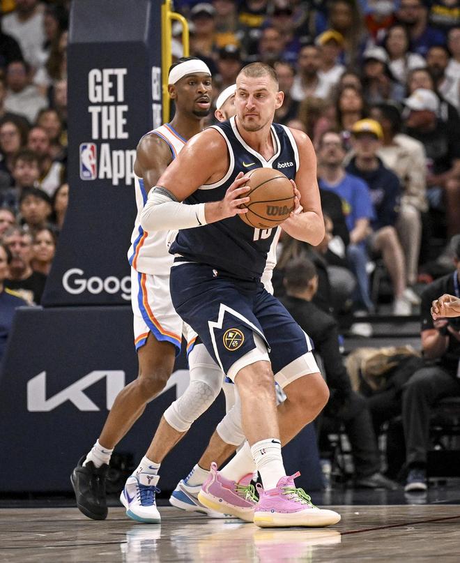 亚泰0-4国安保级希望渺茫，法比奥两射一传，塞鸟、张玉宁建功（国安4-0大胜亚泰，法比奥两射一传，塞鸟张玉宁建功，亚泰保级形势告急）