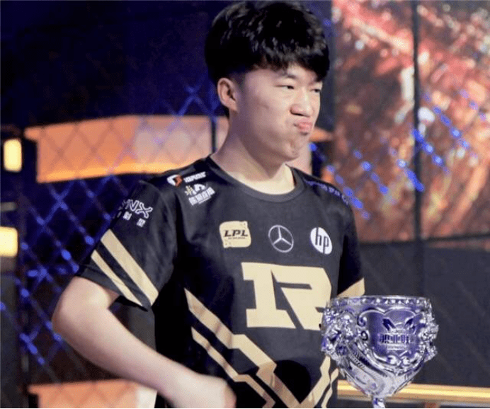 乱里尔的节 乱里尔的节