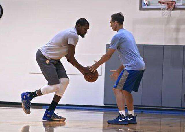 奥斯卡的离 奥斯卡的离